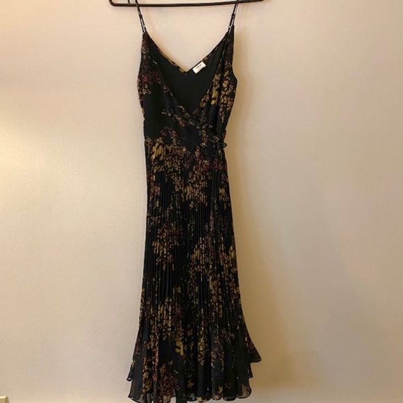 Wilfred Dresses & Skirts - Wilfred BEAUNE Dress